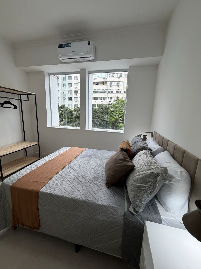 Apartamento reformado com cozinha planejada na Av. Franklin Roosevelt